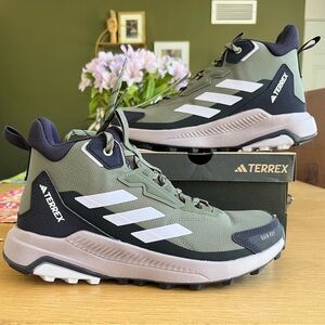 New With Box Adidas Women’s Terrex Anylander Rain Ready Waterproof Hiking Boot